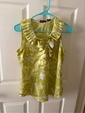 New York & Company Vintage Retro Lime Green and White Ruffle Sleeveless Blouse